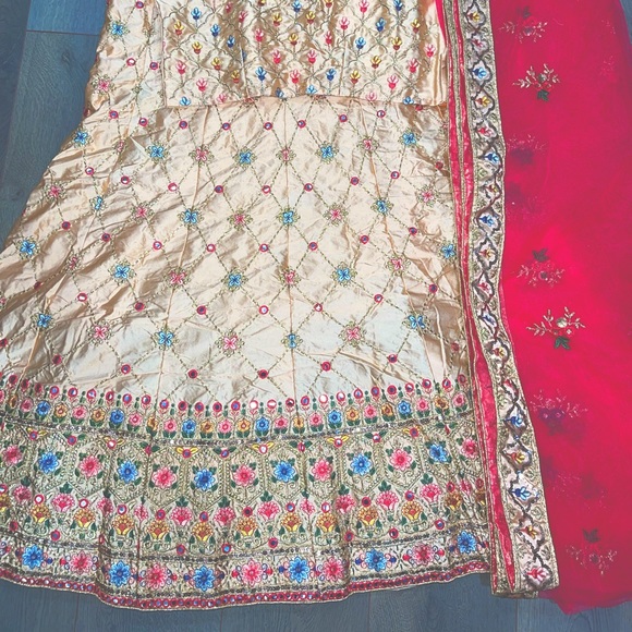 Peach Lehenga - New - Picture 1 of 3